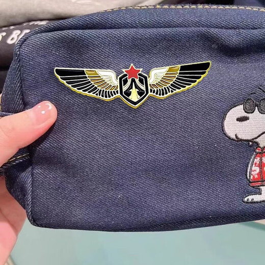 WEISHINI Air Show Aerospace Fighter Badge Y-20 H-6K Teaching 8 J-20 UAV Model Aviation Aircraft Metal Brooch J-20-Vyron