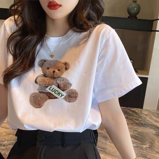 Étudiants de vêtements pour femmes 2025 Nouveau style coréen décontracté Luge grande taille Student blanc rond cou rond à manches courtes pour femmes T-shirt pour femmes 1048 m