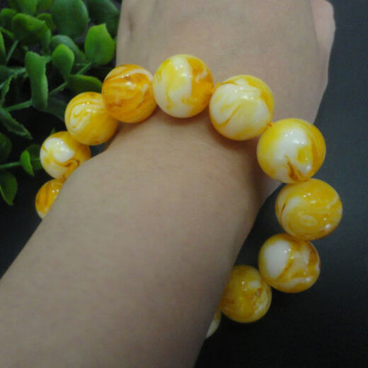 High quality amber chicken fat yellow bracelet second generation beeswax Russian material white flower bracelet necklace round bead pendant for men and women 18mm white honey amber 13 pieces