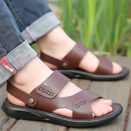 Ferme à air chaud (refengmai) Real Cobine de vache chaussures de plage d'été décontractées Sandales de cuir véritable pour hommes à l'extérieur à double usage chaussures de conduite usagés usurant non-glissement 9928 Brown 38