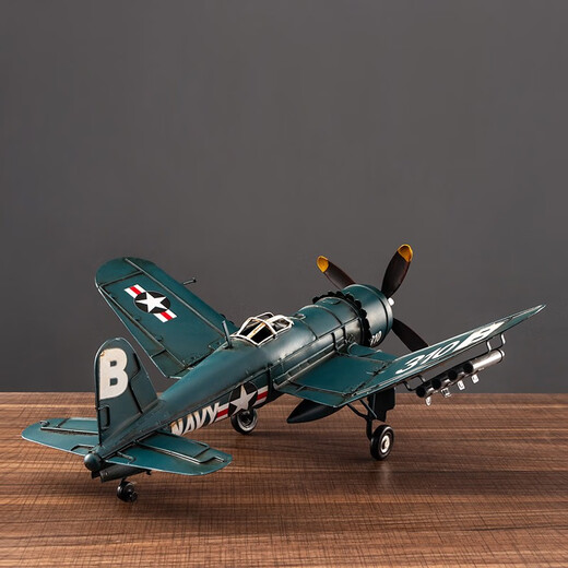 Aviones de hierro de hierro forjado retro adornos de combate Combate Sala de estar en el hogar Gabinete de vinos de la sala de estar Decoraciones hechas a mano 1940 Aeronave de transporte militar de EE. UU. 695