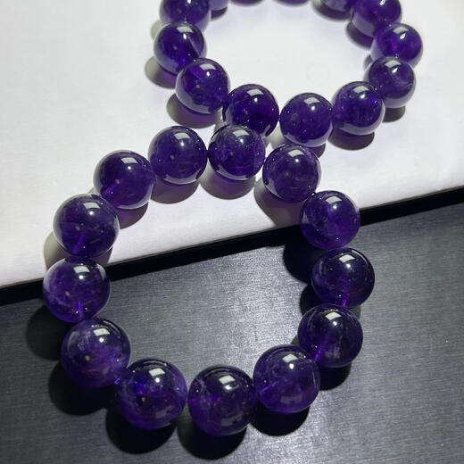 
Natural amethyst bracelet for men and women Uruguayan amethyst Brazilian amethyst bracelet versatile purple aceae porch crystal Z1049 bead diameter about 10mm