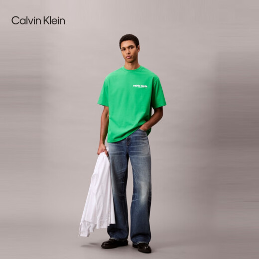 Calvin KleinJeans25早秋新款男士休闲纯色ck字母印花纯棉宽松短袖T恤4RC829G