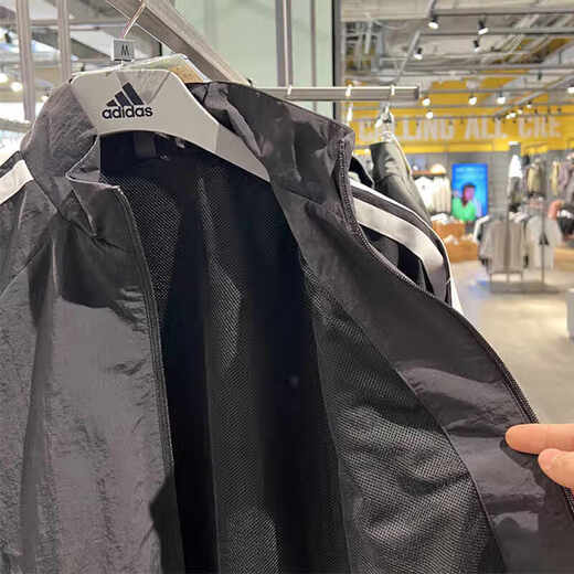 ADIDAS JUNTA TRABAJADOR DE TRES CONDICIONES 2025 Spring New Sportswear Top Chaqueta casual para hombres KC3892 XL