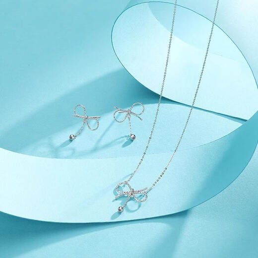 Chao Acer bow platinum necklace women's pendant clavicle chain chain birthday gift priced at 100 yuan C about 2.15g chain length about 45cm