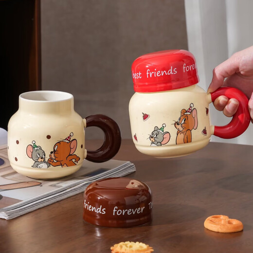 Genuinely authorized Tom and Jerry cartoon ceramic mug for office students with lid, large-capacity children's cute mug, round cup - upright style 1 piece 520ml