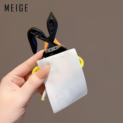 Originaldesign Nische Klappbare Kaninchenbrosche für Frauen in 2024 neuer kreativer Kleidung Stoff Aufkleber Corsage Bag Accessoires MG1278 Broschen-Weiß-Kaninchen