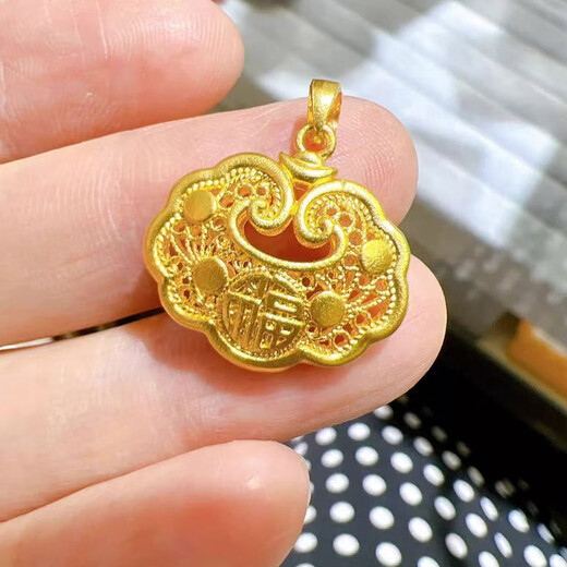 VZZS gold store same style safe lock melon seed buckle gold lock pendant sand gold necklace blessing word gold lock clavicle chain fake gold necklace Chopin chain melon seed buckle middle lock free counter gift box