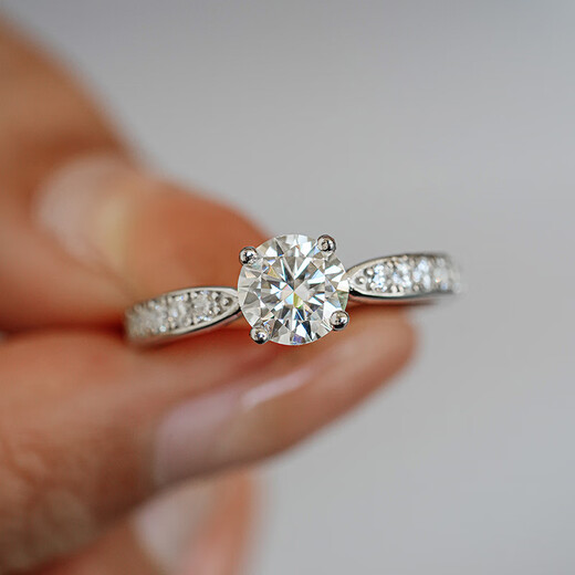 AVHE white platinum four-prong cultured diamond ring platinum carat diamond ring wedding proposal gift Chinese Valentine's Day diamond ring platinum diamond ring-1 carat D color VVS main diamond