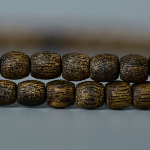 Тандзин погруженного в погружение в браслет Nan Agarwood 5-миллиметровый женский браслет Guoxiang серии Hainan Yingge Green Chess Nan Agarwood Буддийские бусины [растворительный продукт S9710] Одна вещь на 5 мм*138 кусочков.