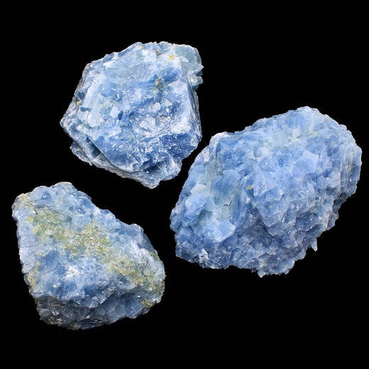 Un fantasme d'une chose et une image de l'ornement de pierre de cristal bleu naturel naturel en minerai de cristal grande laine pierre décorative r9712 grande pierre de cristal bleu
