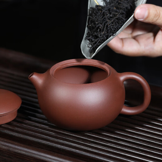Centenary Liyong Yixing purple clay pot pure handmade original mineral purple clay Xishi pot Kung Fu tea set teapot one pot two cups set
