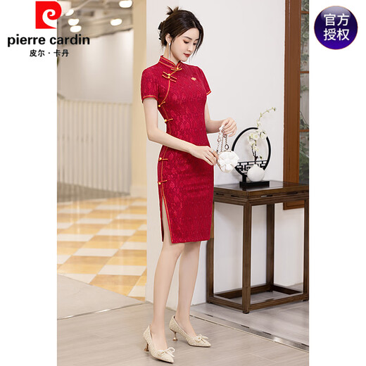 
Pierre cardin college entrance examination cheongsam 2025 new summer red lace temperament elegant mother wearing flag-kick win high school entrance examination 677 green-tie pendant 2XL