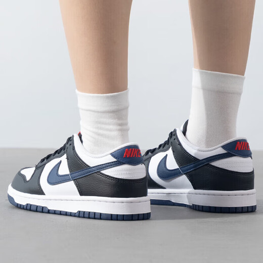 耐克（NIKE）官方舰店女鞋板鞋新款时尚复古DUNK LOW轻便运动鞋低帮时尚休闲鞋 HJ9202-001/黑白蓝/新上市 38
