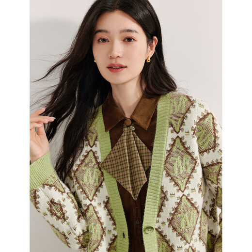 Inman [gleicher Stil im Einkaufszentrum] Inman Jacquard Stricker Strickjagd Sweater 2025 Frühling Frauen neue lose Jacke Tee Green S