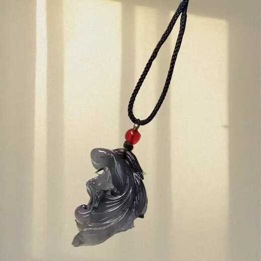 New Chinese style fish transformed into dragon and double fish exquisite school bag, safe ancient style ink necklace, male and female couple best friend pendant, ink fish pendant - black + white - 1 pair