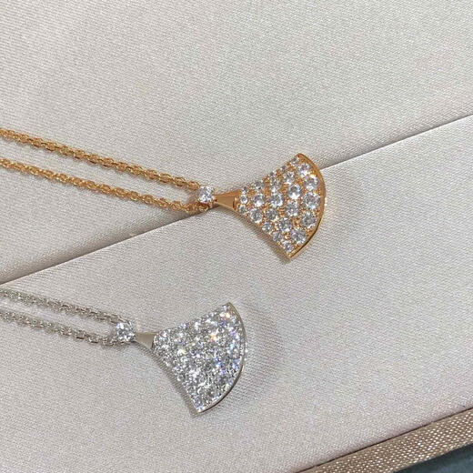 Chuansen light luxury 18k gold full diamond small fan necklace for women with diamond diva fan pendant white gold rose gold clavicle chain 18K gold rose gold