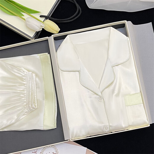 Yalu-Pyjamas für Frauen im Sommer 2025 neuer Stil Champagner Xilin kleiner frischer Eis Silk Kurzarmanzug Dünn einfach einfaches High-End zwei FS_9214# Cardigan Double Short Pocket Pocket L.