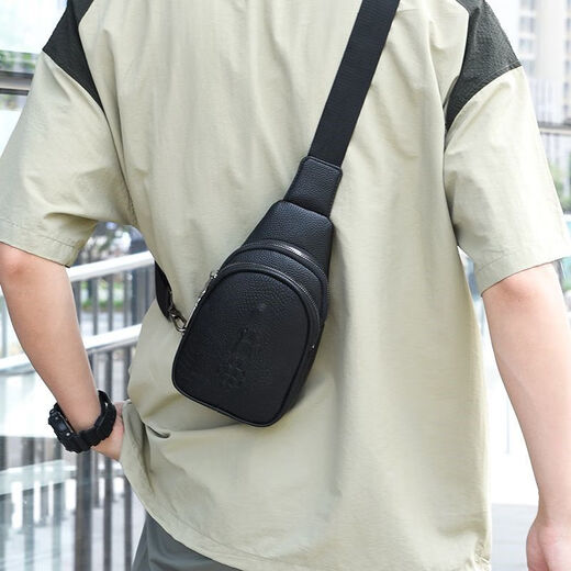 Kangaroo leather men's crossbody bag chest bag one-shoulder crocodile casual backpack new men's large capacity crossbody bag outdoor crocodile arm black two-layer cowhide