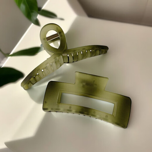 Korean version of frosted green hair clip back of the head elegant big scratch clip female shark clip internet celebrity temperament hair clip clip hair accessories gradient square scratch clip
