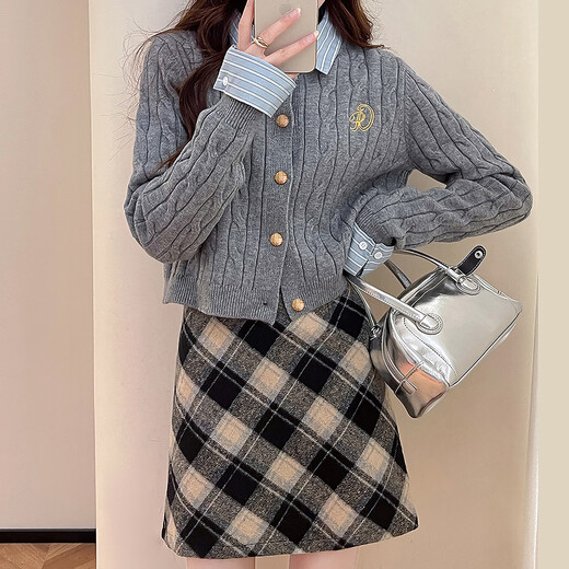 TonLion 2025 Autumn and Winter Spliced Woven Fabric Cable Small Embroidery Women's Sweater Cardigan