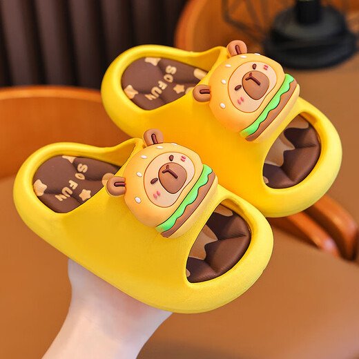 GOTOVAN Kapibara Summer Children's Sandals for Boys and Girls Indoor Home Bath Non-Slip Middle and Large Children's Baby Sandals Yellow Size 24/25 (shoe length 15 suitable for feet 14CM)