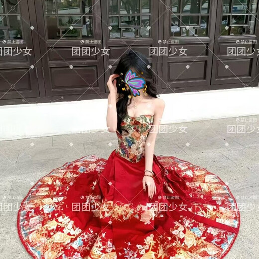 Banfi blue mirror white feather jacquard French real fishbone retro high-end sense tube top blue mirror white feather single top with chest pad (comes with shoulder strap) one size fits all A/B cup (the back strap can be adjusted to 105 Jin Jin is equal to 0.5 kg)