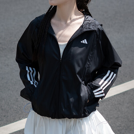 Adidas Sportset Frauen 2025 Frühling und Sommer Neue winddichte gewebte Kapuzenjacke Jacke Schnell trocken atmungsaktive Fußhosen Is8036+JZ2174 L