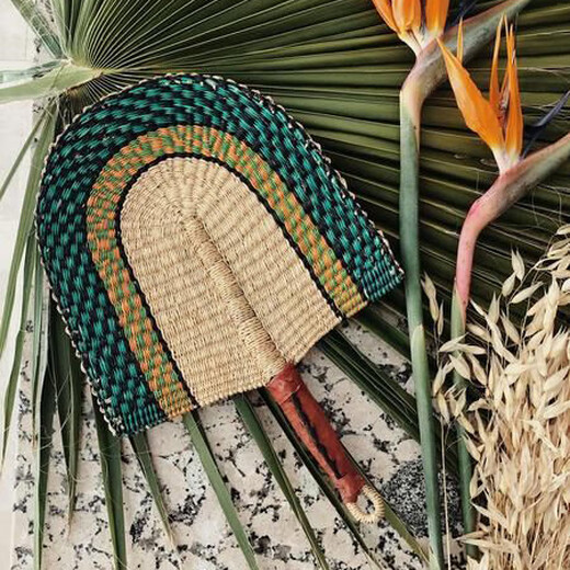 Beyzkroomology importada de África Ghana tejido a mano Fan de paja tejido Ins Color Fan decorativo BGF-12189