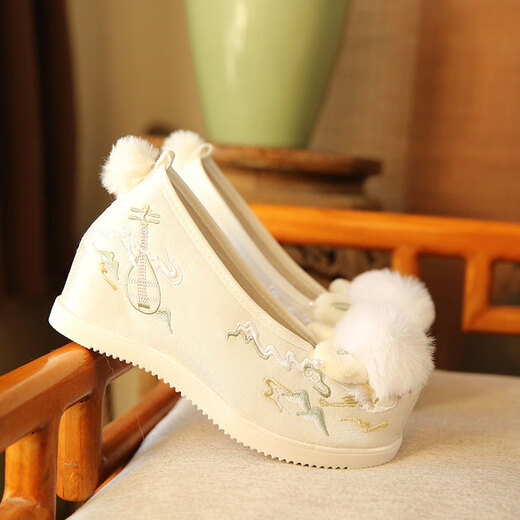 Juan's silk 2025 old Beijing cloth shoes ancient style high-rise bow shoes ethnic style embroidered shoes erect toe pendant pearl Hanfu shoes women pink 37