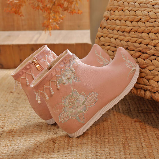 Gesufan 9859 people collect Hanfu women's soap boots ancient costume boots for women's inner height enhancement cos erect shoes ancient style high-tube embroidered boots short tube white 868 plus velvet 38