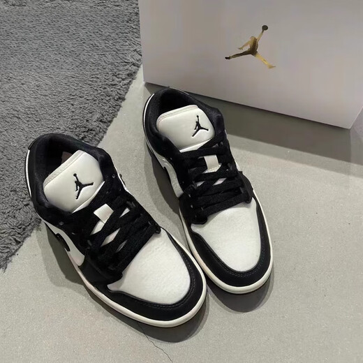 耐克（NIKE） Air Jordan 1 黑白 男女耐克AJ1 低帮复古篮球鞋 FB9893-101 FB9893-101黑白 35.5