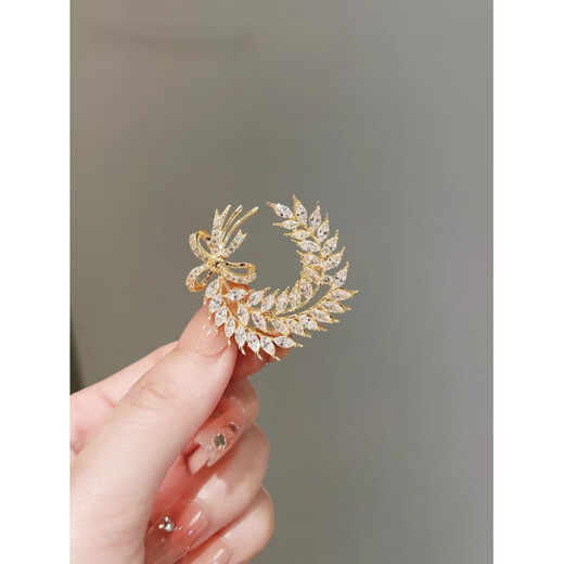 SNQP Sui Sui Ping An Wheat Ear Brooch Women's 2024 New Exquisite Cardigan Versatile Decorative Temperament Corsage Pin Crescent Wheat Ear Brooch