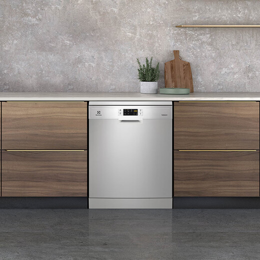 Electrolux dishwasher 14 sets of large-capacity household independent embedded frequency conversion sterilizing dishwashers imported from Europe ESF9516LOX