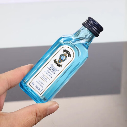 百加得（Bacardi）进口白朗姆酒+孟买蓝宝石金酒基酒调酒组合杜松子洋酒套装组合 * 50mL 2瓶