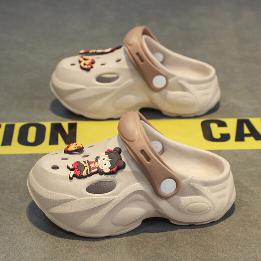 Boys and girls Croc Shoes Children's New Summer 2025 Soft Sole Anti-Slip Sandals Beach Shoes Boys Slippers Kids Large Mika 38