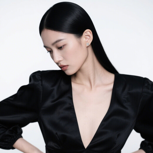 Wanfulong 2025 new platinum snowflake earrings for women pt950 shiny platinum commuting versatile high-end earrings gift PT950 platinum snowflake earrings 0.98g