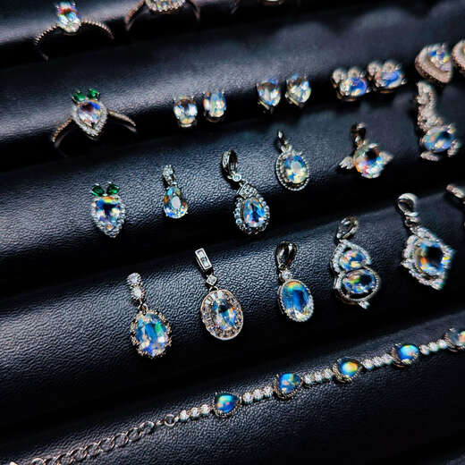 Yadige Rainbow Moonstone Faceted Cut Rainbow Color Moonstone Luxurious Family Portrait Package and Gift Premium No. 23 6*8.5