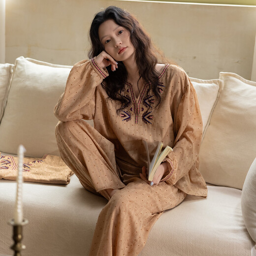 
Jumashi pajamas ladies spring and autumn 2025 new high-end embroidered long sleeves can be worn on the outside loose large-size home clothing set S85130# long-sleeved trousers-Grapese M [recommended 80-120Jin [Jin equals 0.5 kg] wear] There is a lining on the chest