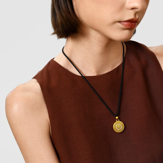 Chow Sang Sang pure gold inlaid diamond necklace, ancient gold flower blooming wealth pendant with rope, 94046Z price 70 cm