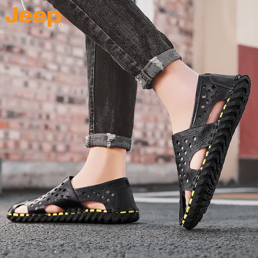 Jeep (Jeep) Sandales pour hommes 2021 Nouveau extérieur tendance Vietnam Baotou Sandales Geuthene Leather Beach Sandales conduisant des pantoufles d'été 12033 Black Hongyun 39