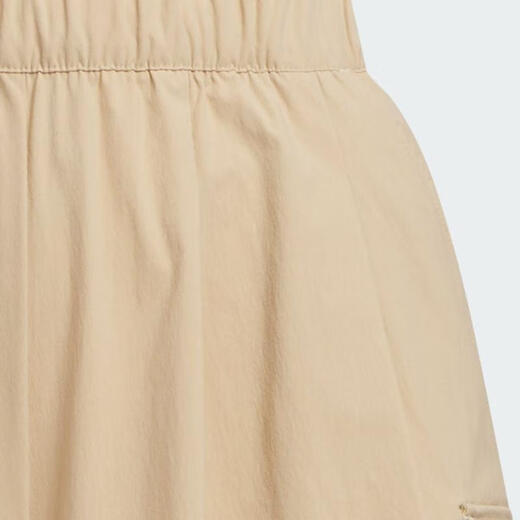 Adidas (adidas) Frauen lässig und komfortabel, schnell trocknende Sommershorts Sportstil Lose Running Five-Punkte-Stretch-Sport-Shorts JL9274 L