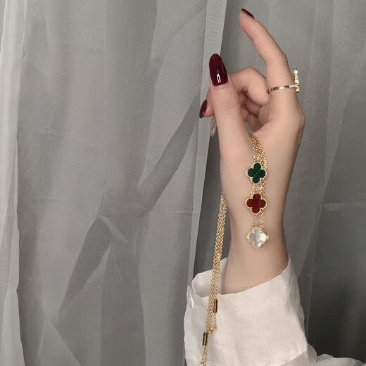 VZZS four-leaf clover necklace women's 18K gold medium carnelian white mother-of-pearl AU750 mini pendant advanced clavicle chain tiger eye stone (15mm regular size)