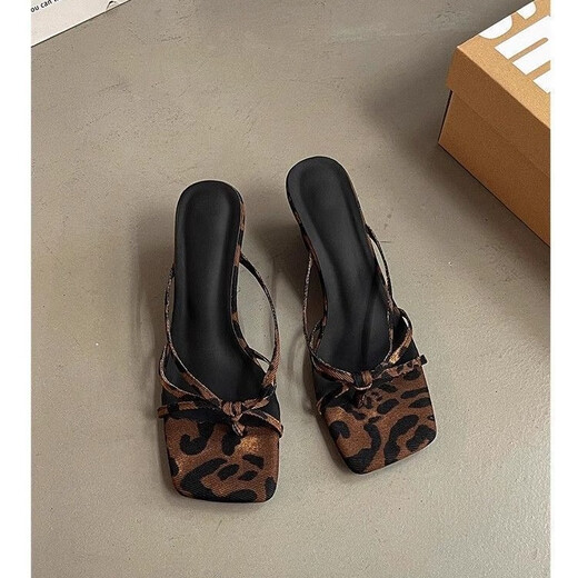 Zhenxi French leopard print heel sandals wear new summer thin-band shoes clip-on French heeled slippers sandals Leopard print 6cm 38
