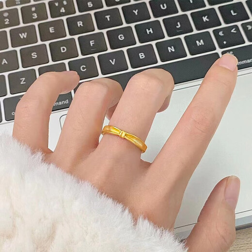 OEMG Old Phoenix Gold Store Model 18k Gold Small Knot Gold Ring Women's Ancient Gold Fugitive Princess Bow Knot Adjustable Irregular Bow Knot Ring (Opening Adjustable)