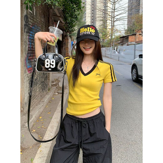 Camiseta de algodón de algodón de algodón de algodón corto de cuello en V caliente americano para mujeres en el estilo deportivo de verano delgado de contraste corto para mujeres 1047 Black Black M [sugerido 90-100 Jin [Jin iguala 0.5 kg]]]