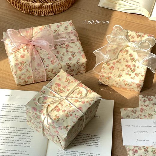 Romantic pink small floral snow pear paper flowers, floral art, high-looking gift wrapping paper, holiday surprise for girlfriend, 10 pieces of floral snow pear paper + one roll of cream fishtail yarn