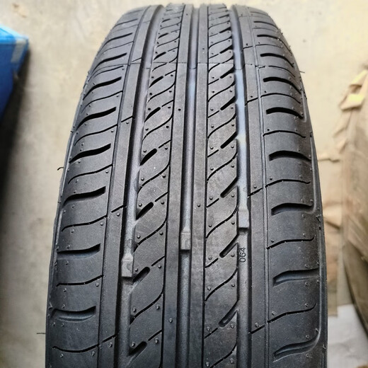 Chanson Hongri S1S1Pro Red Bean Lei Jing Yuhu Véhicule électrique 15565r14 Tire Hub en acier Rague de secours