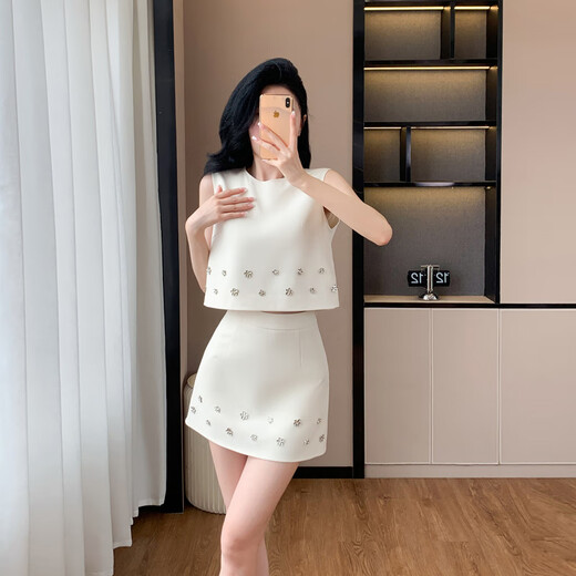 Fashion européenne tendance et à la mode sociale sans manches gilet femme jupe supérieure d'été
