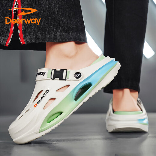 Deerway (Deerway) Sandals Chaussures masculines 2025 Chaussures de trou d'été Chaussures de plage pour hommes polyvalentes à double usine à la mode vert blanc clair 42/43